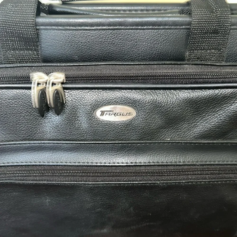 TARGUS Black Tech Padded Faux Leather Laptop Travel Bag with a Crossbody Strap